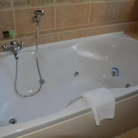 Willa Kamelia Kassiopi